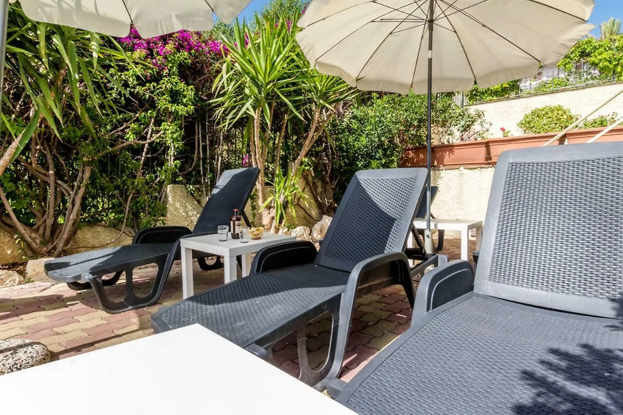 *** Bed & Breakfast Mare Lughente Bed and Breakfast S'archittu Cuglieri Italië