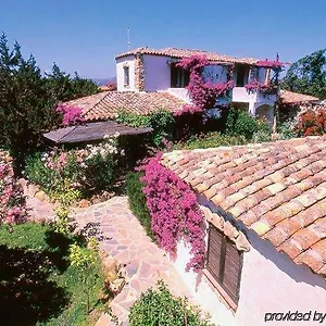 3* Hotel La Jacia &